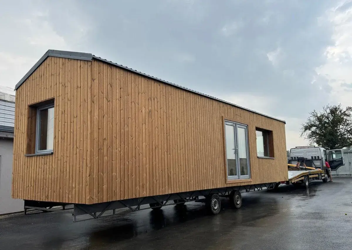 Tiny house 11 x 3 - celrooční obklad thermowood