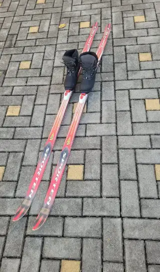 Boty Rossignol vel.43+běžky s vázáním