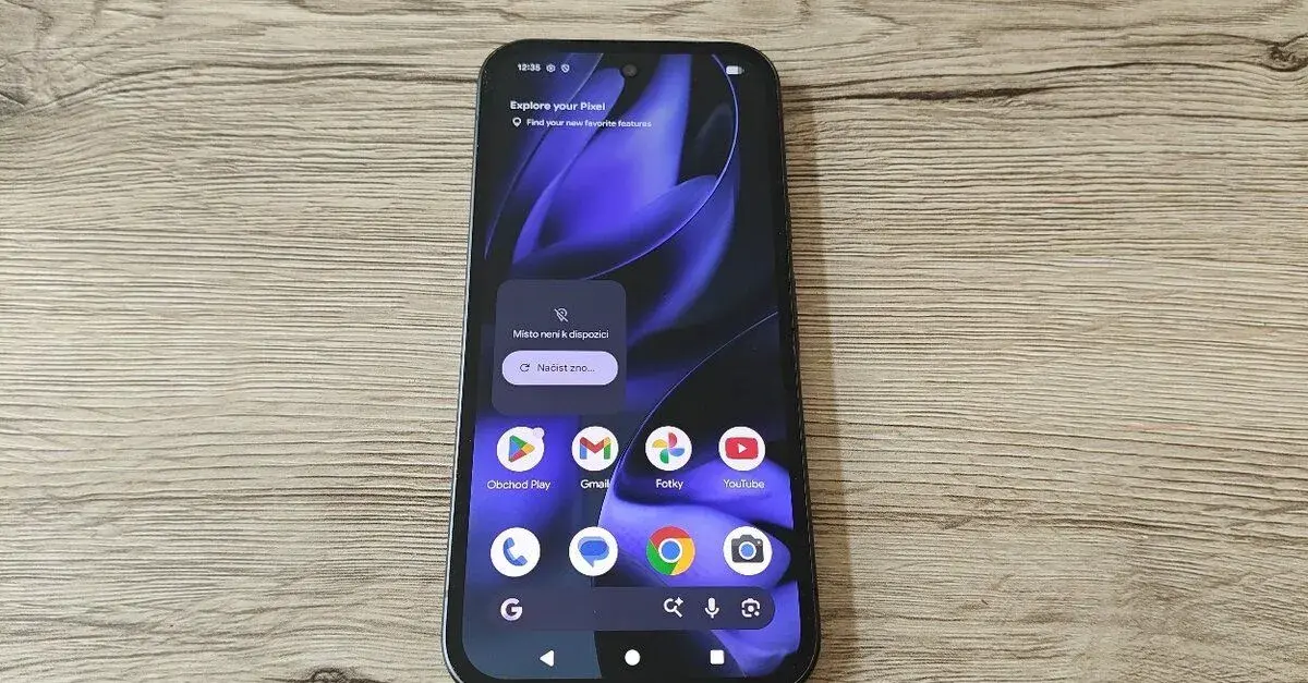 Google Pixel 9a 8GB/256GB Obsidian Záruka- Jak nový