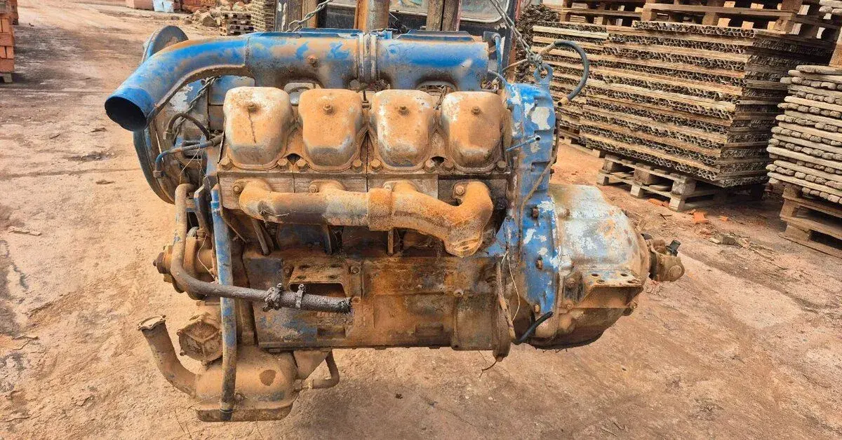 Tatra 148 (motor na ND)