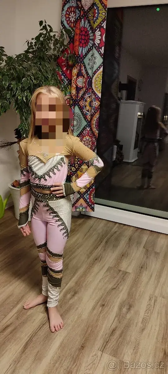 Dres na gymnastiku/ kostým disco vel.134