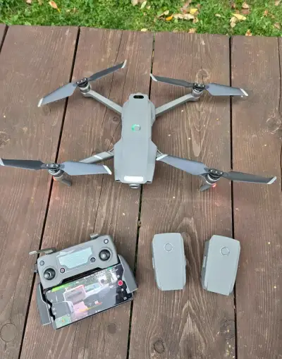 DJI Mavic 2 Zoom Fly More Combo