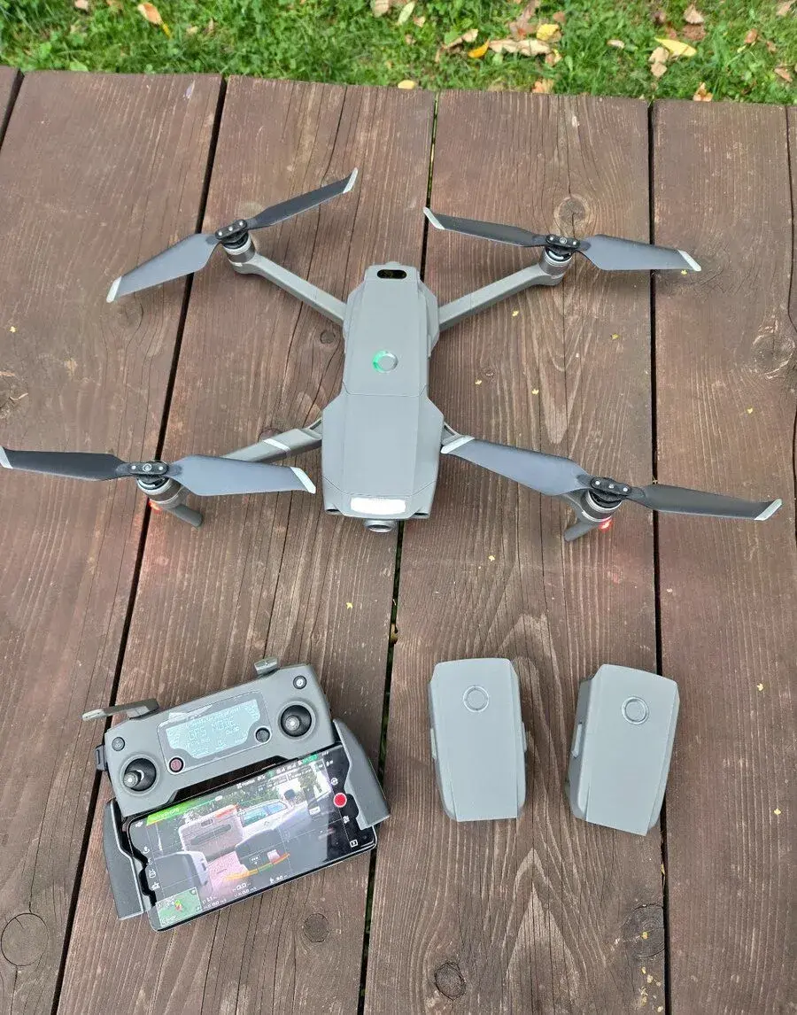 DJI Mavic 2 Zoom Fly More Combo