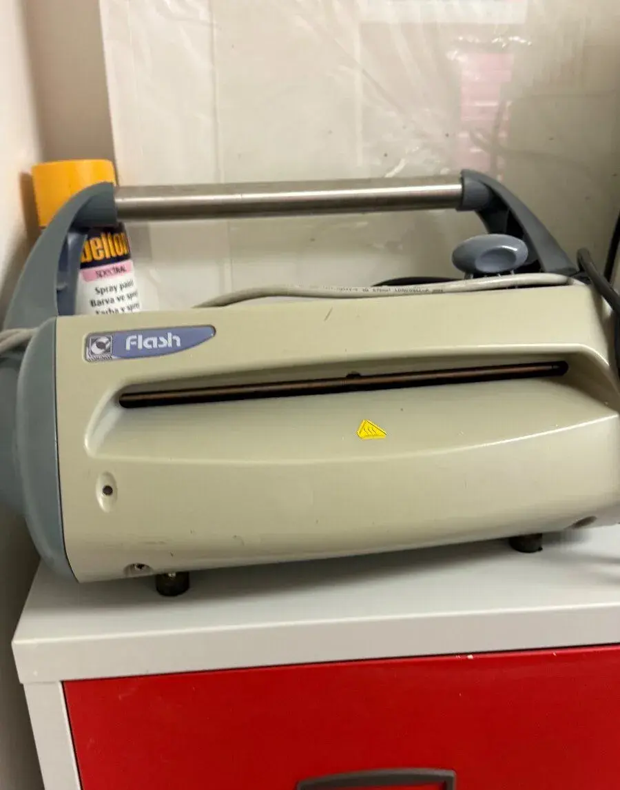 Svářečka sterilizačních sáčků