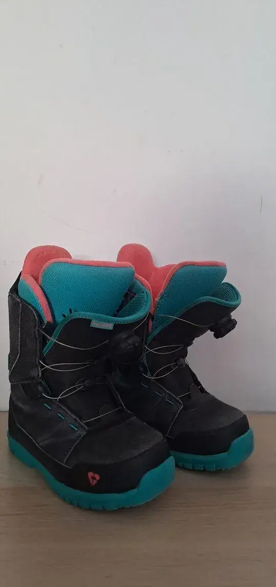 Boty na snowboard