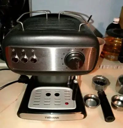 Pákový kávovar Tristar (Mletá káva+Nespresso+Pody)