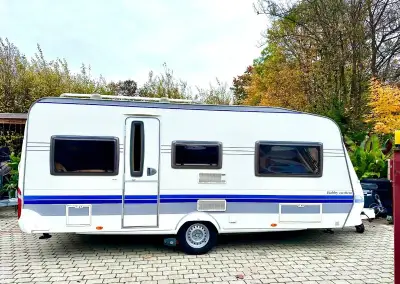 HOBBY 495 UL EXCELLENT, mover, stan, top výbava,