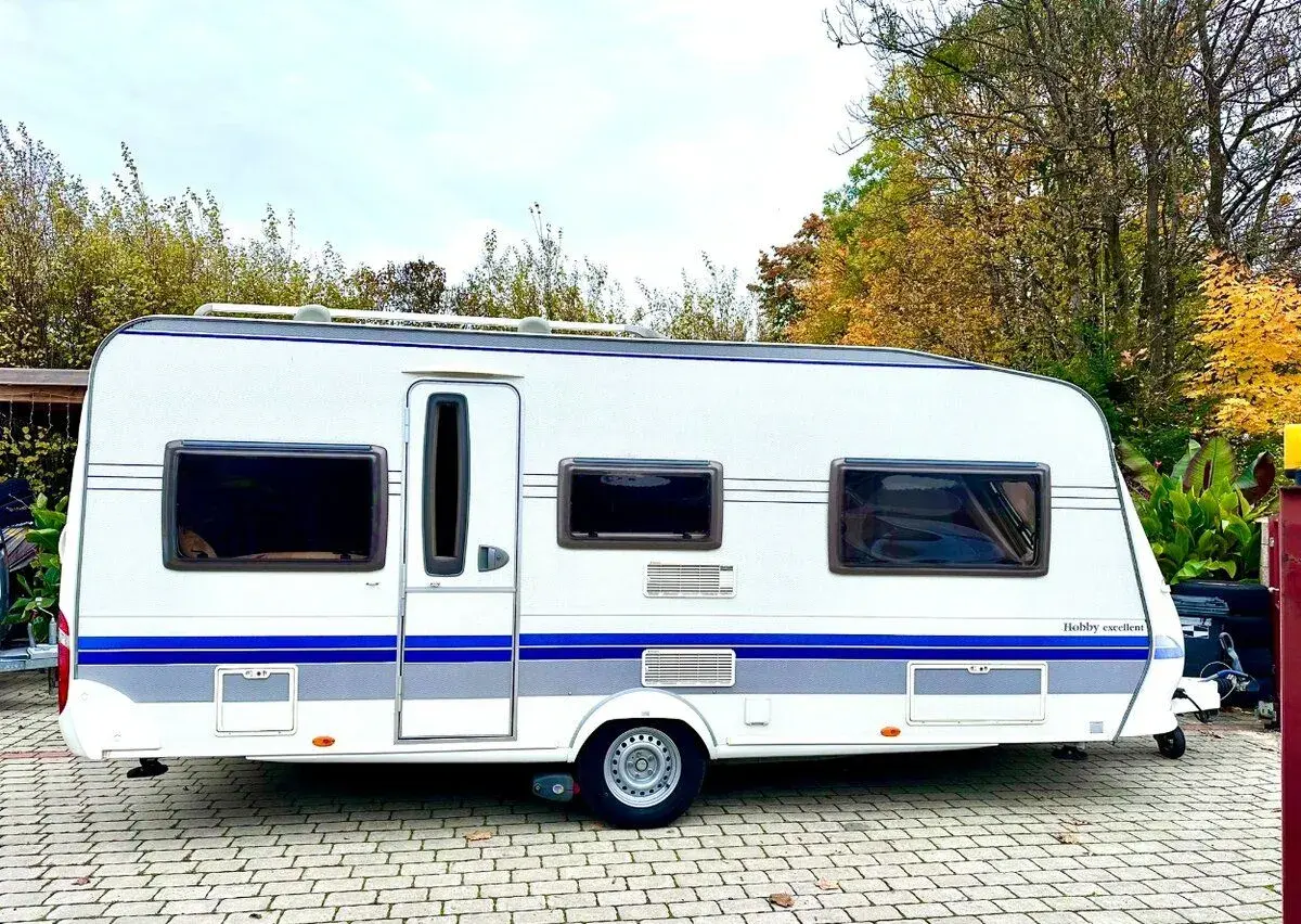 HOBBY 495 UL EXCELLENT, mover, stan, top výbava,