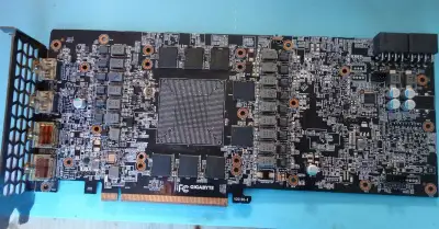 Gigabyte rx6800xt na díly