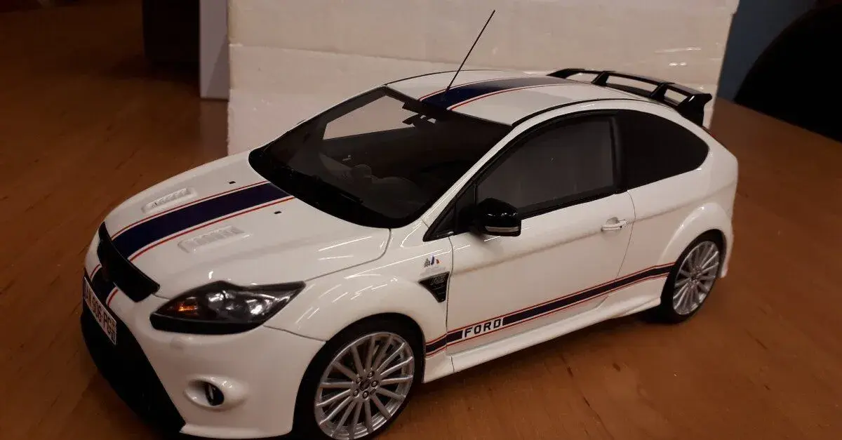Ford Focus MK2 RS Le Mans Ottomobile 1:18