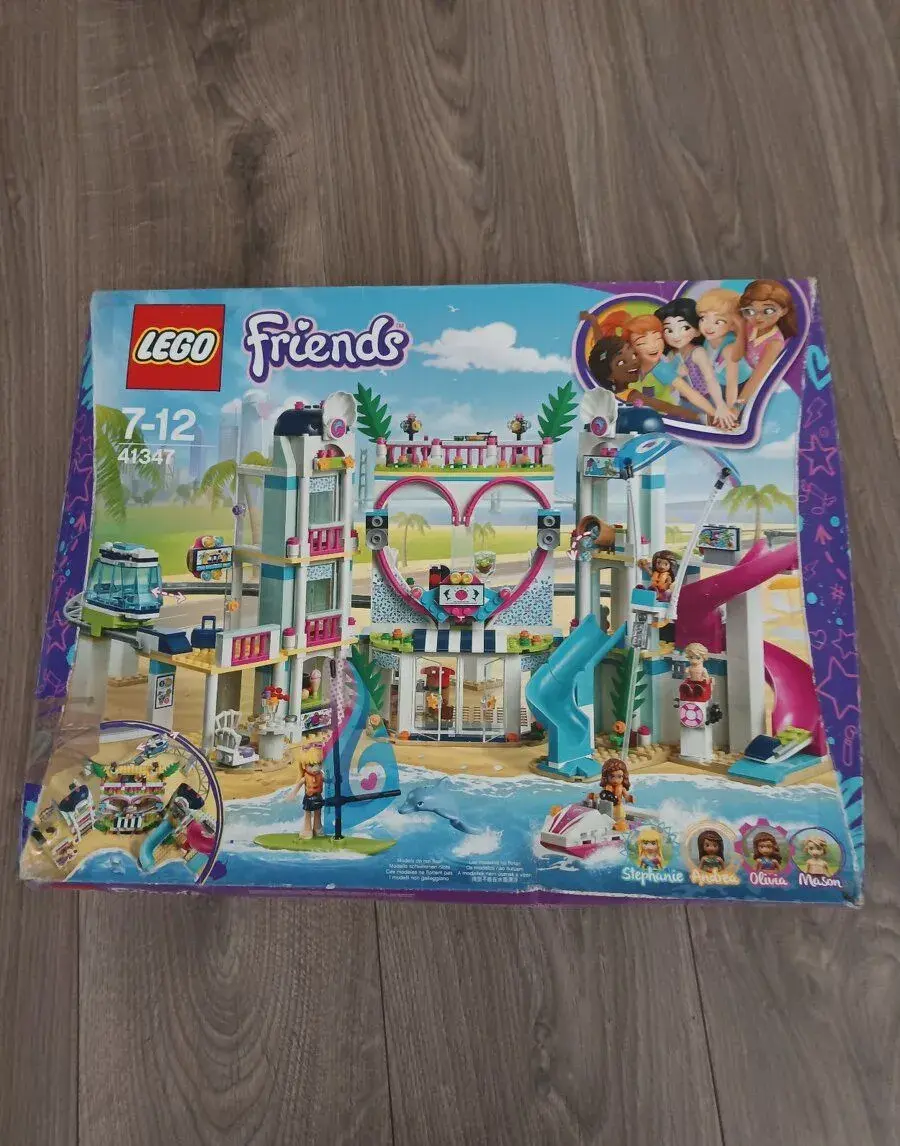 Lego friends Resort v městečku Heartlake 41347