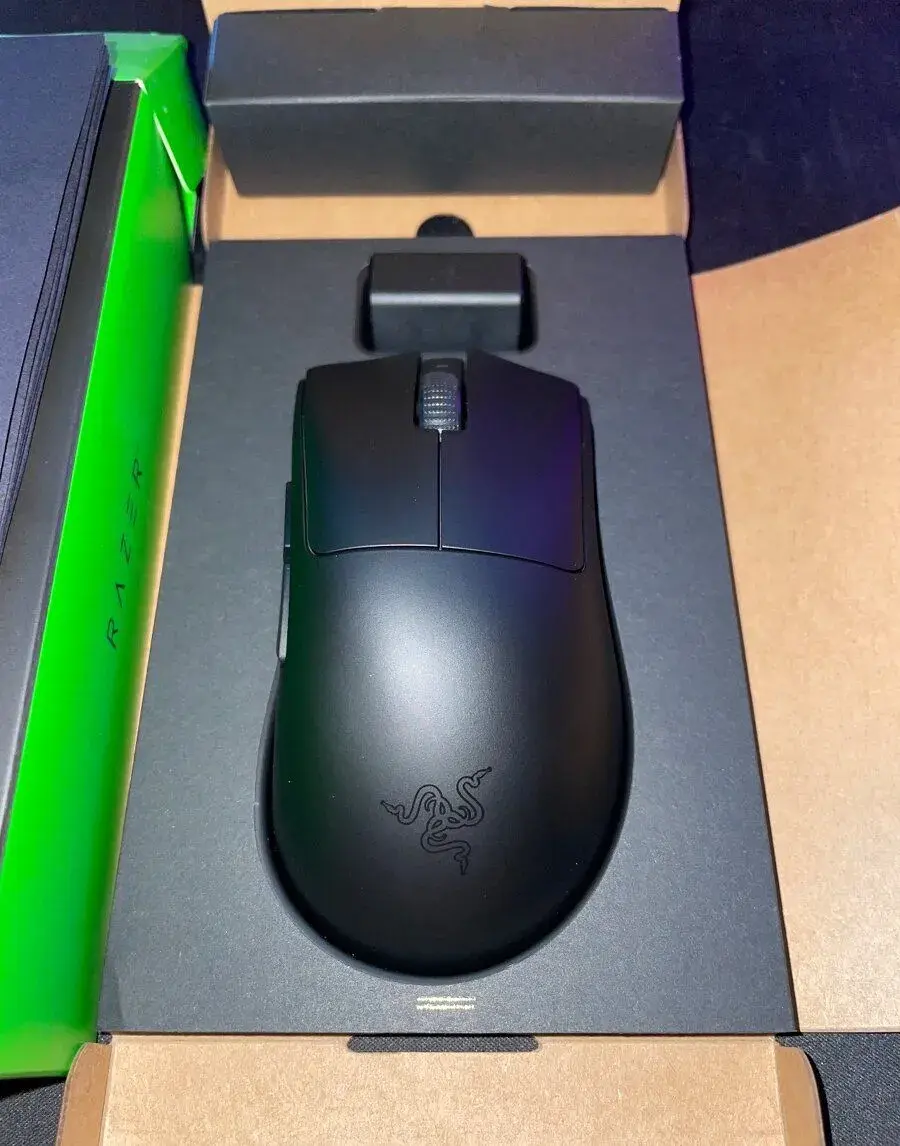 Razer DeathAdder V3 HyperSpeed