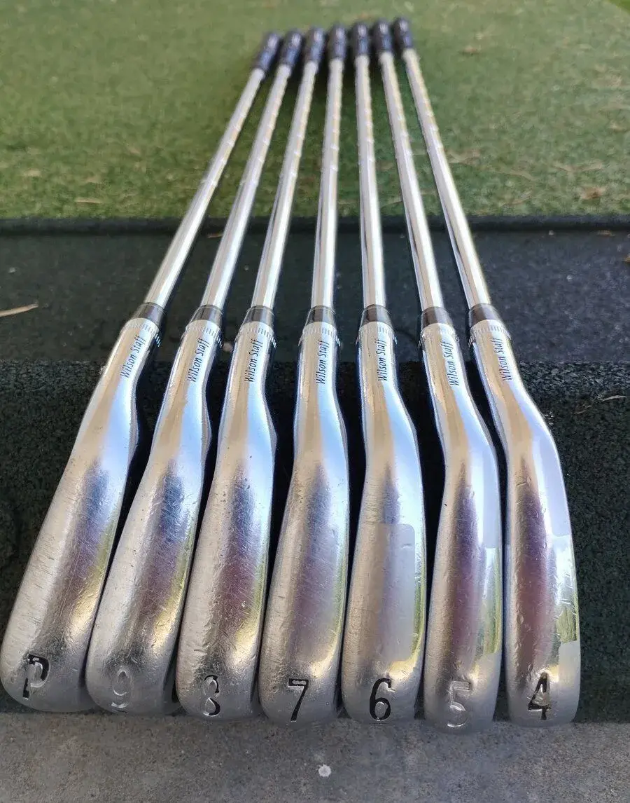 Wilson FG Tour V6, set želez Pw-4i