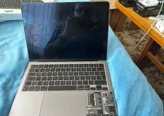 MacBook Air M2
