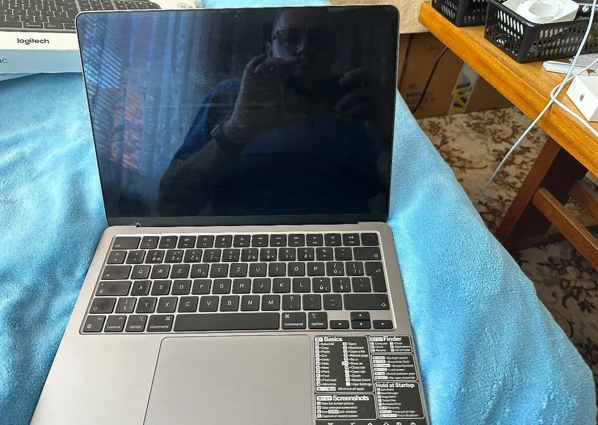 MacBook Air M2
