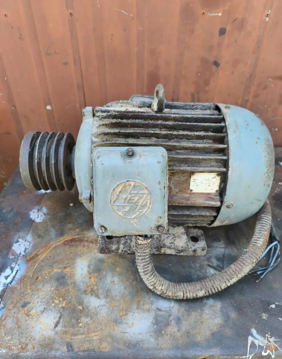 Elektromotor 4kW/1440 otáček