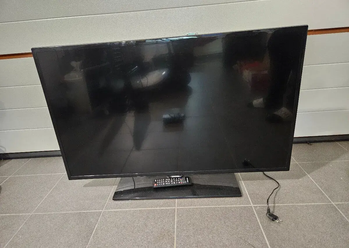 TV Samsung - UE42F5000