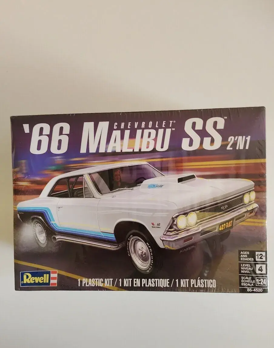 MODEL REVELL