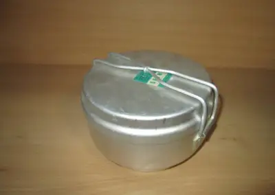 Vojenský ešus - nový