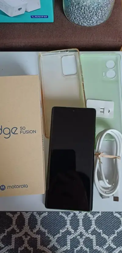 Motorola Edge 50 Fusion 5G 8/256 GB – zelená, jako nová