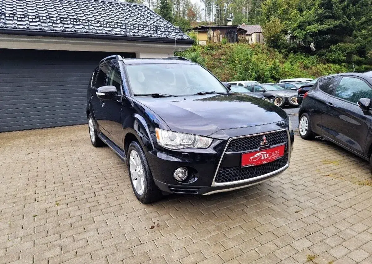 Mitsubishi Outlander – 2012, 185 000 km