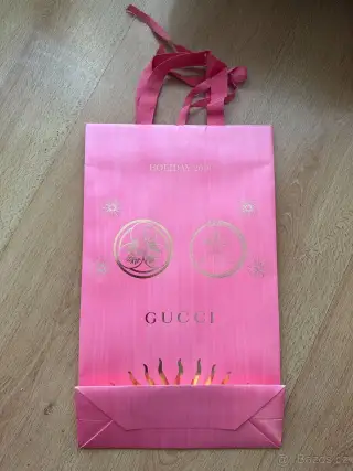 Papírové tašky značky GUCCI