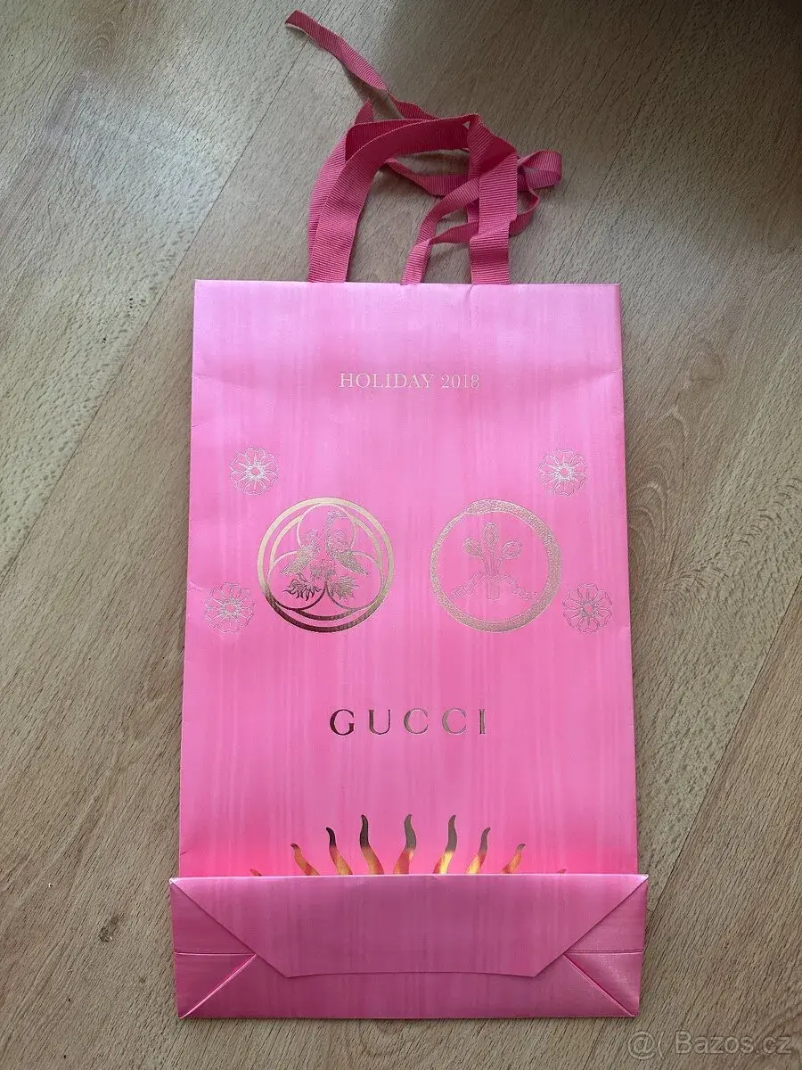 Papírové tašky značky GUCCI
