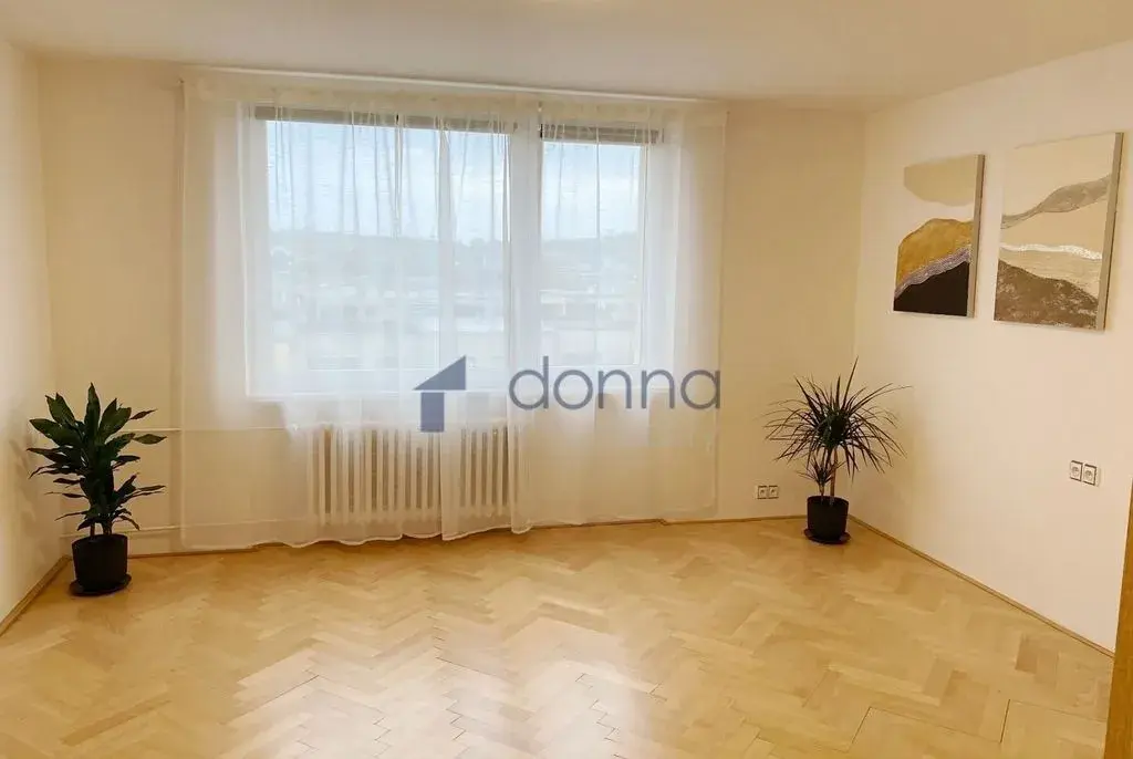 Pronájem bytu 1+1, 40m², ul. Minická, Praha 8 - Čimice, po r