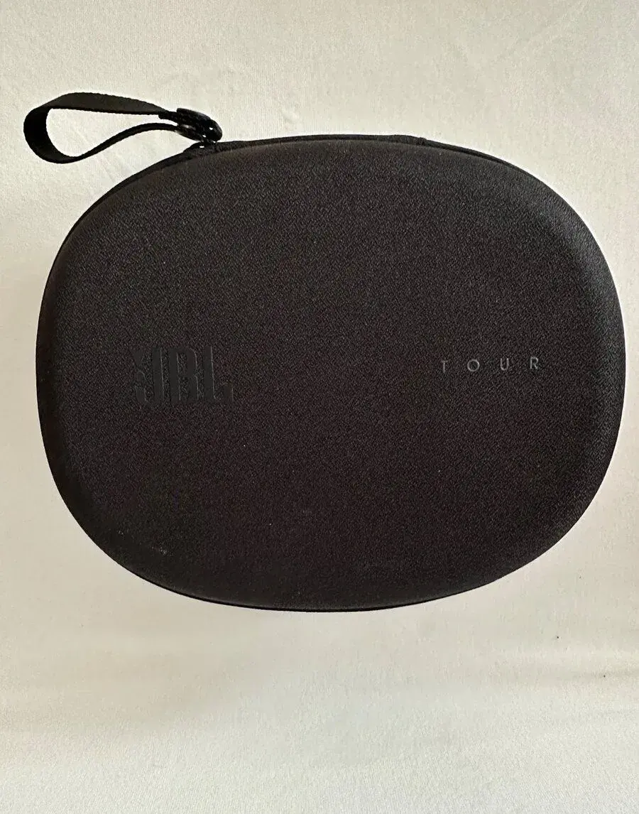 JBL Tour One M2 ( Koupeno 06/2026 na Alza, zaruka 3 roky )