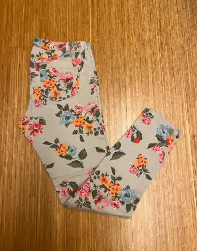 Jeggins benetton květinové vel. 31