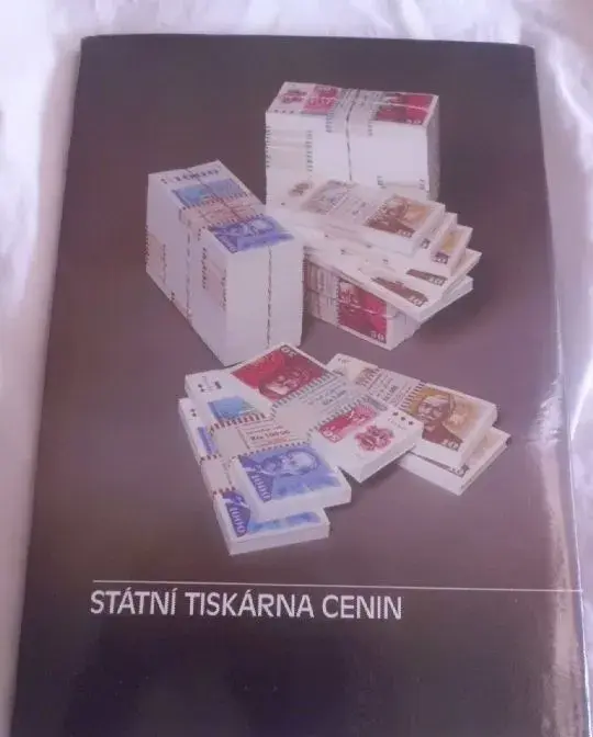 Vzácná Publikace - STÁTNÍ TISKÁRNA CENIN - 1988 Krásný stav