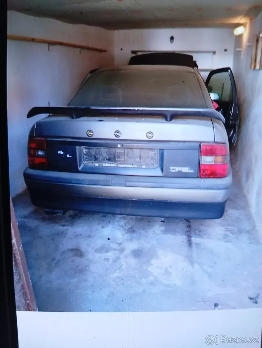 Opel Vectra – 1992
