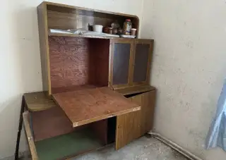 Starožitná obývací stěna
