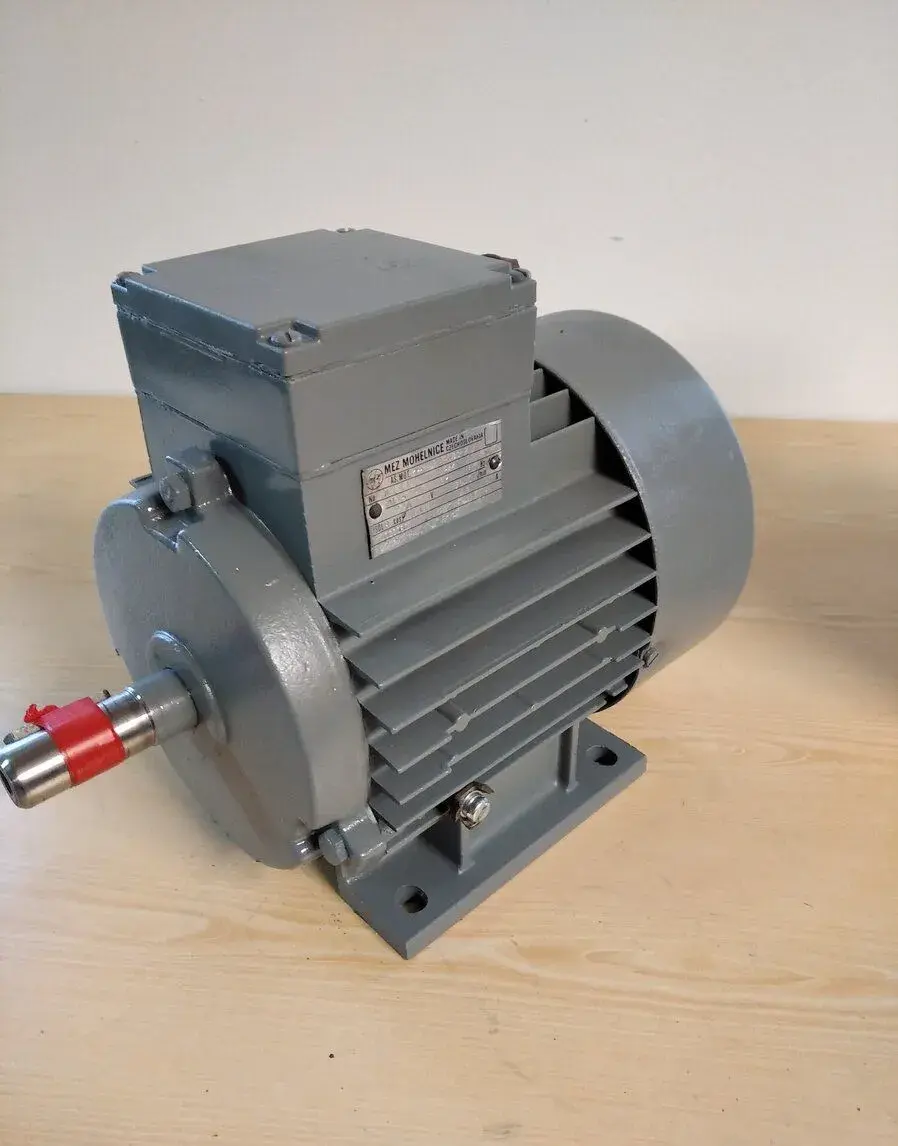 Motor 1.1 kw 2800 ot.
