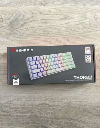 Bezdrátová mechanická klávesnice Genesis Thor 660 White