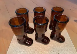 Netradiční nápojové sklo