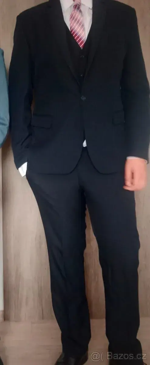 Pánský oblek