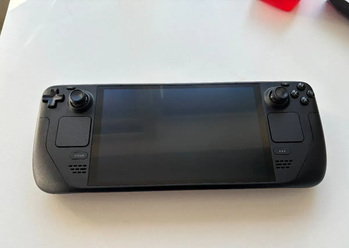 Steam Deck OLED 1 TB ve výborném stavu