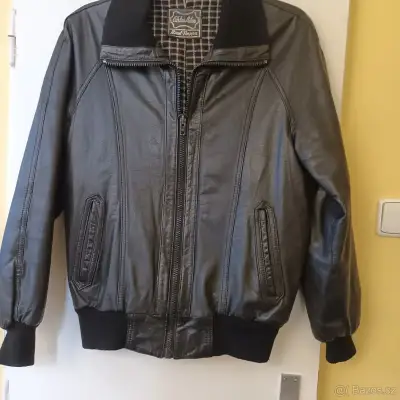 Kožená bunda L,zn.C&A