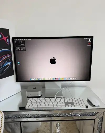 Apple Studio Displey + Apple Mac Mini M4 , NOVÝ/NEPOUŽIVANÝ