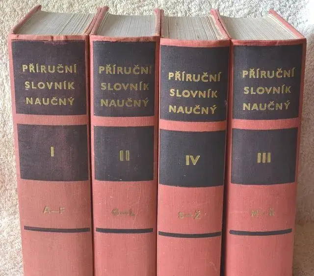 PŘÍRUČNÍ SLOVNÍK NAUČNÝ - PSN