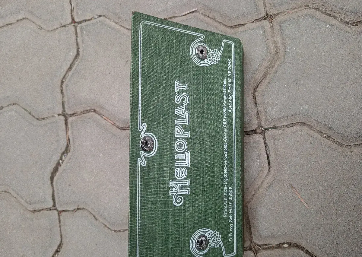 stereoskopická prohlížečka značky HELIOPLAST