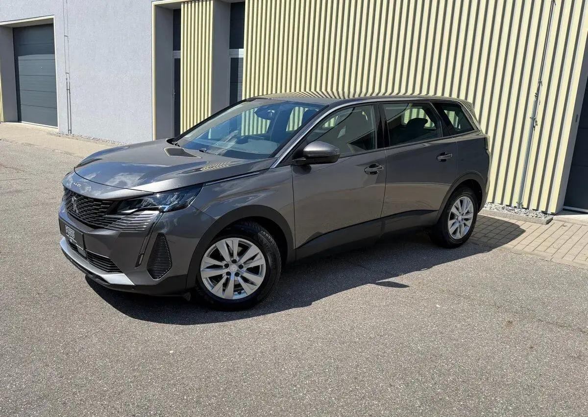 Peugeot 5008 – 2021, 136 870 km