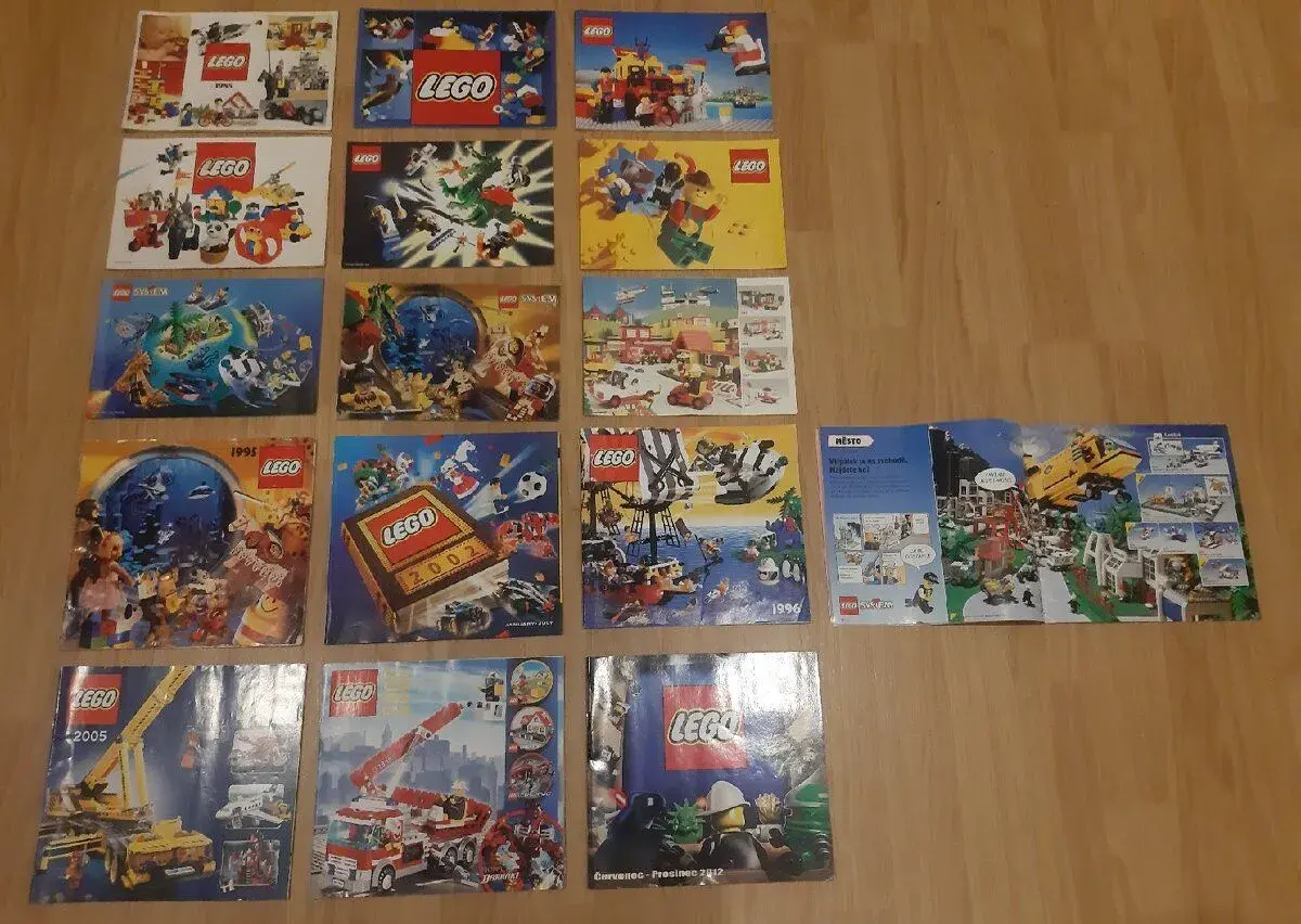 LEGO katalogy