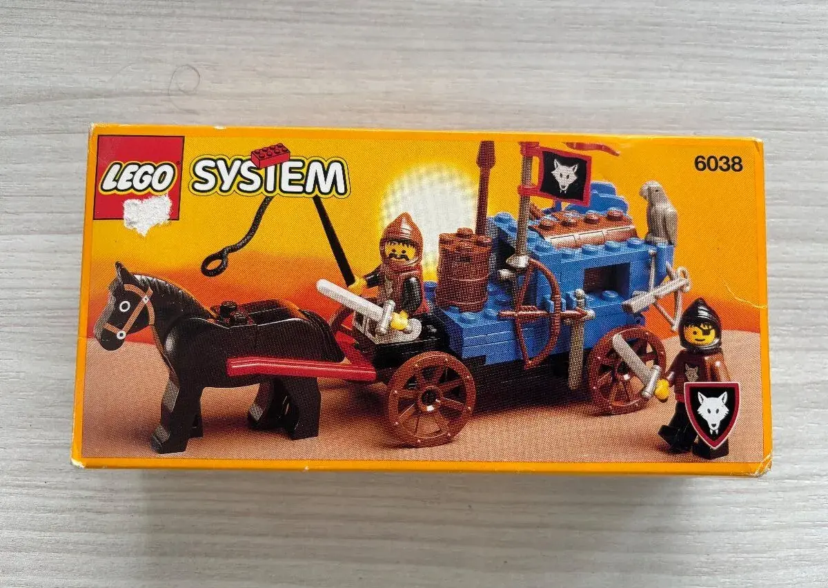 LEGO Castle 6038 Wolfpack Renegades