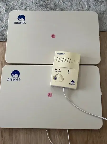Monitor dechu Hisense Babysense se 2 podložkami