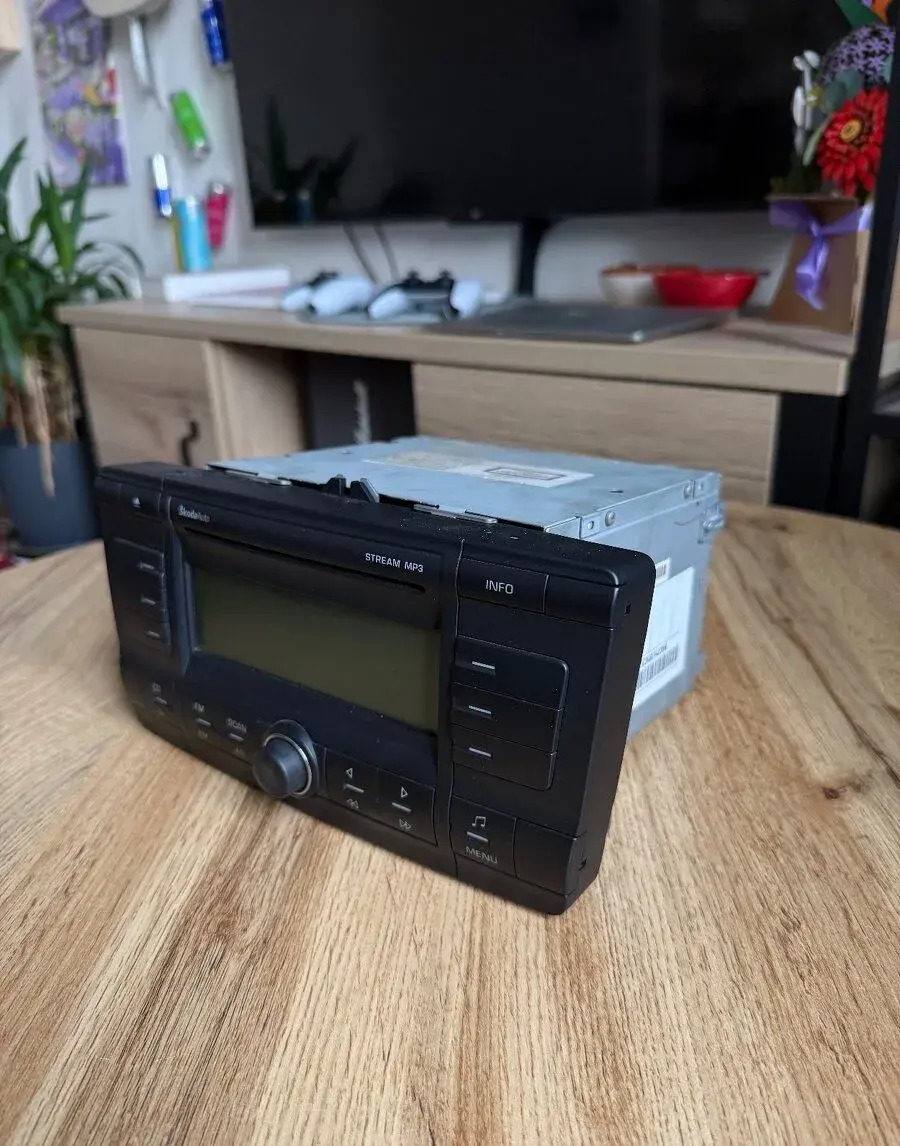 Originální autorádio Škoda Stream MP3 AUX – Octavia II
