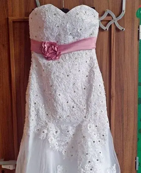 Svatební šaty - velikost L/ XL