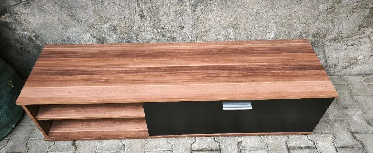 Komoda pod TV