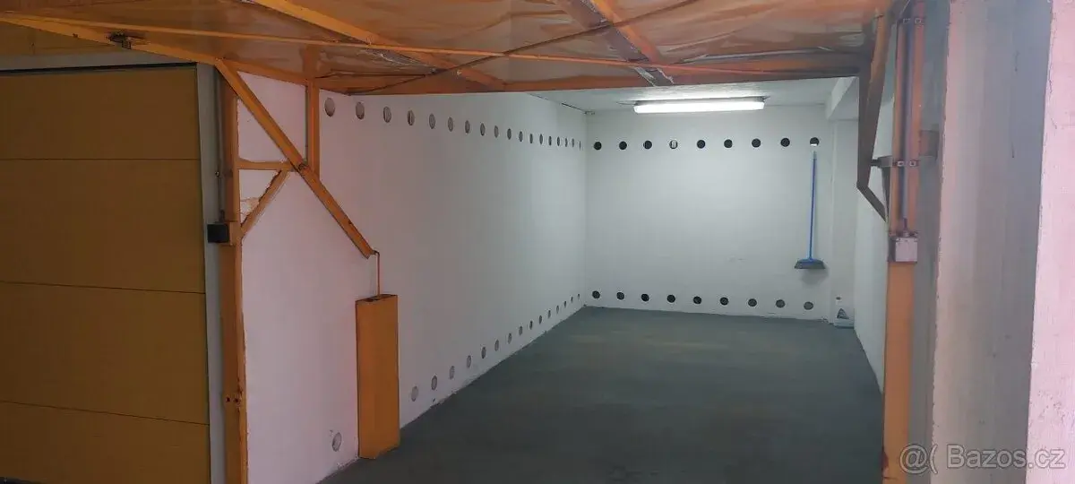 Garážová kóje Praha 3
